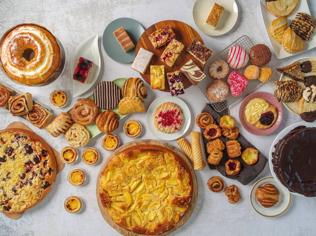 Cakes & Sweet Treats